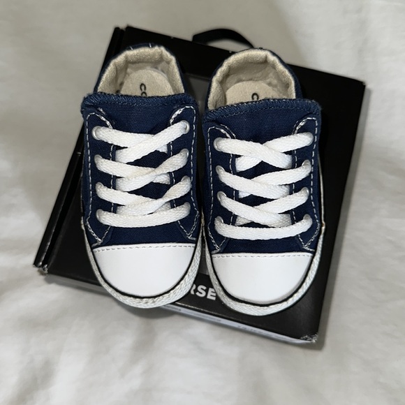 New in box, CONVERSE
CHUCK TAYLOR CRIBSTER - INFANT - Picture 9 of 11